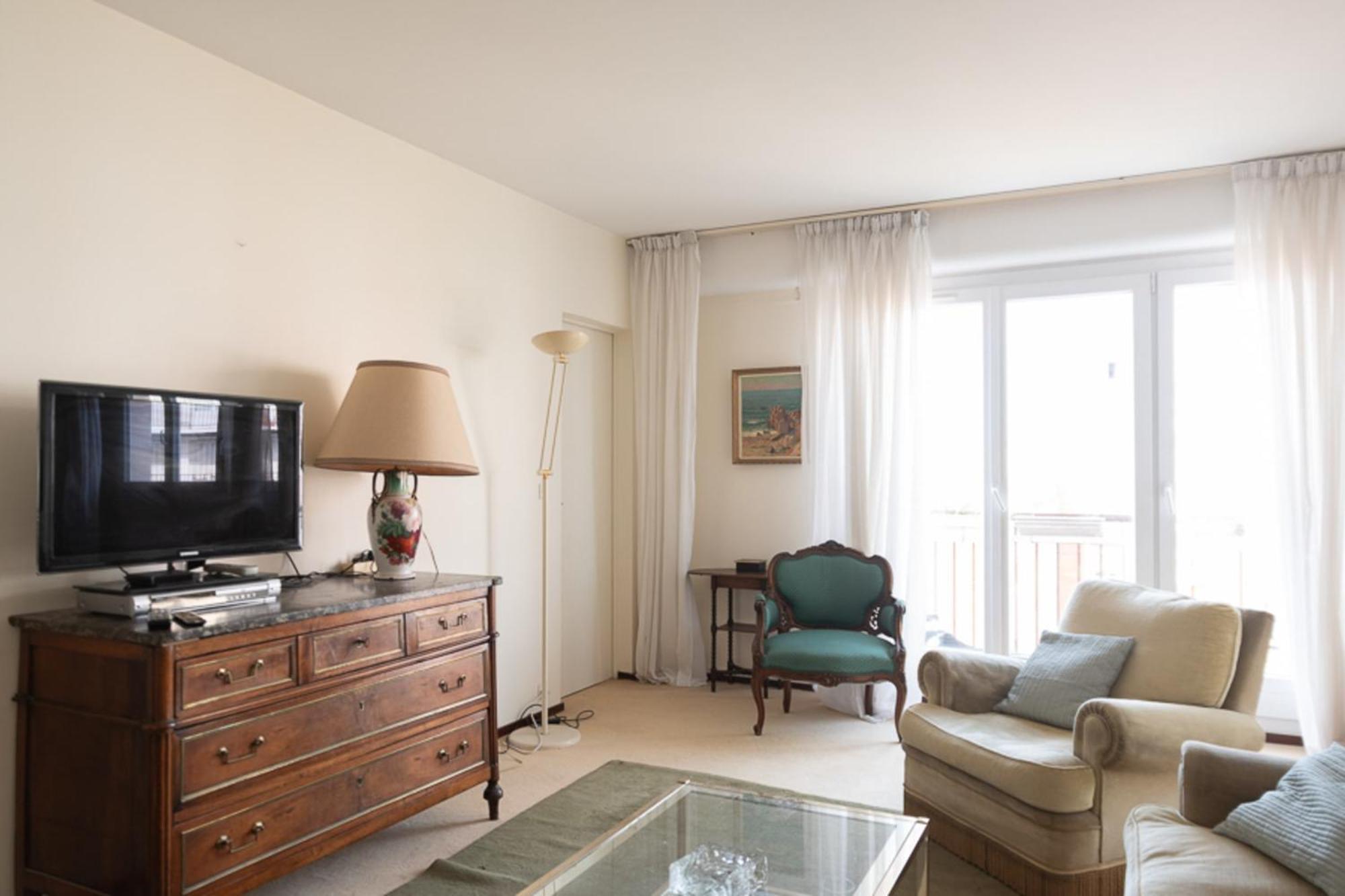 Apartamento Lovely 66 M 2 Steps From The City Center Boulogne-Billancourt Exterior foto
